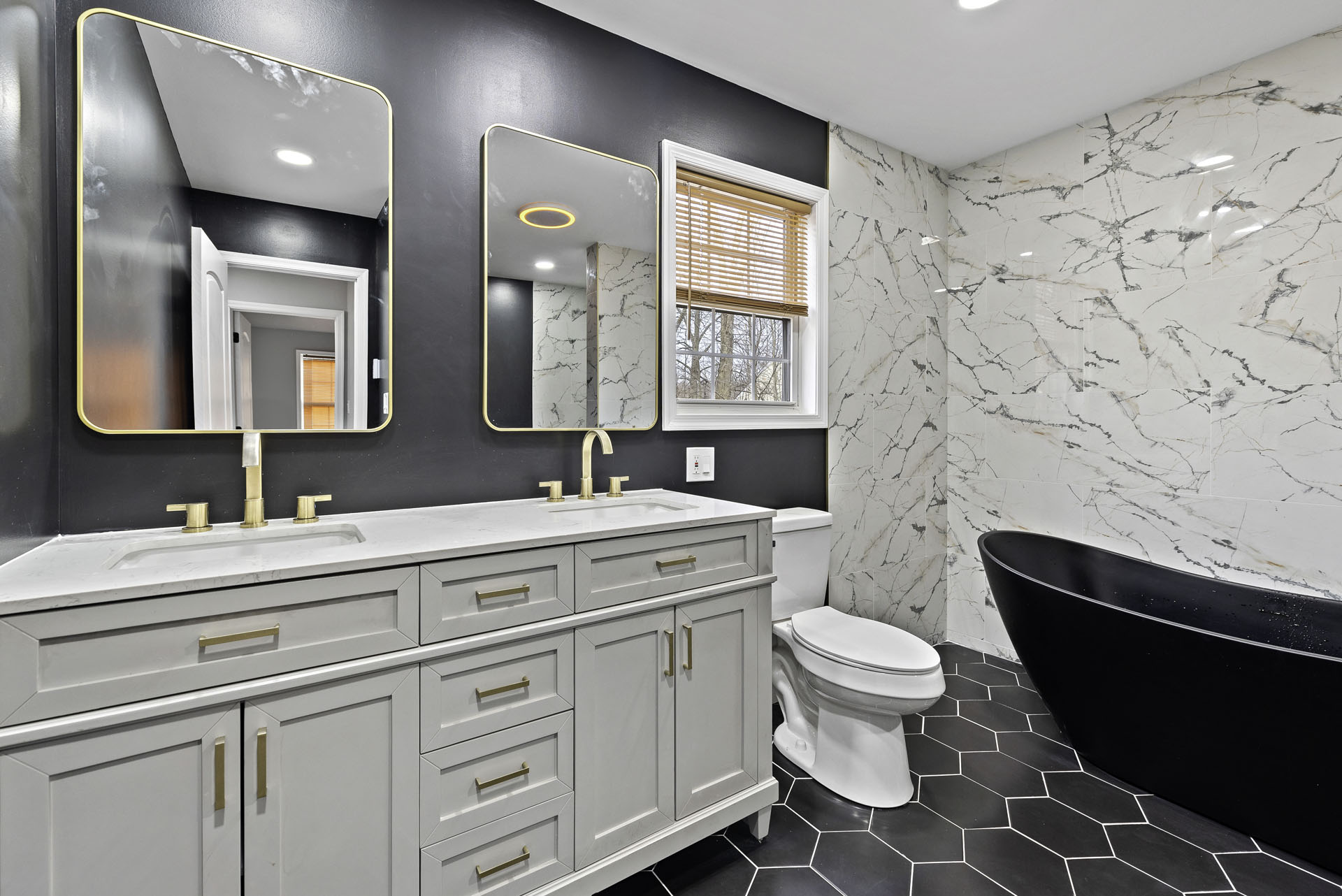 Pictures of the Interior of Houses